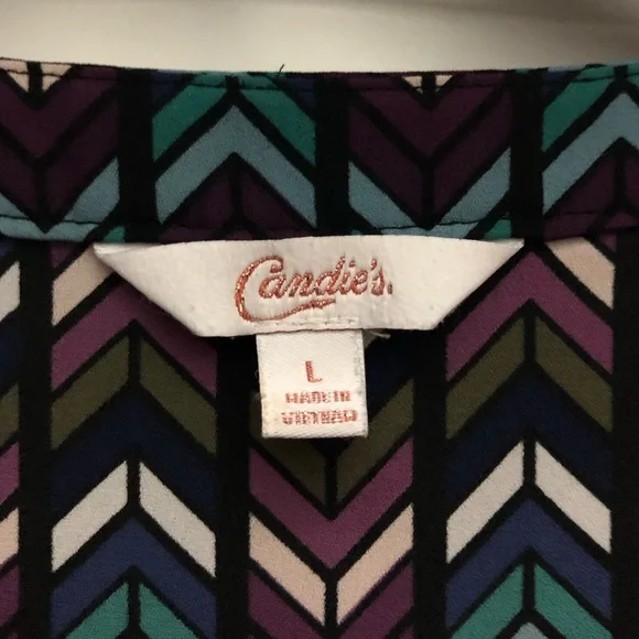 Candie’s Blue/Purple Chevron Top - Picture 3 of 4